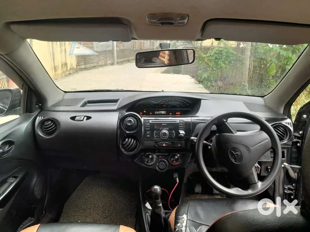 Toyota Etios Cross 2014
