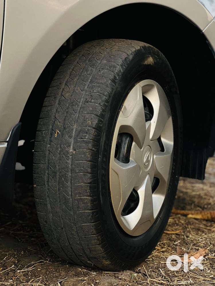 Tata Tiago 1.2 Revotron Xt (o), 2017, Petrol