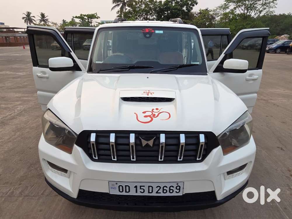 Mahindra Scorpio S10, 2016, Diesel