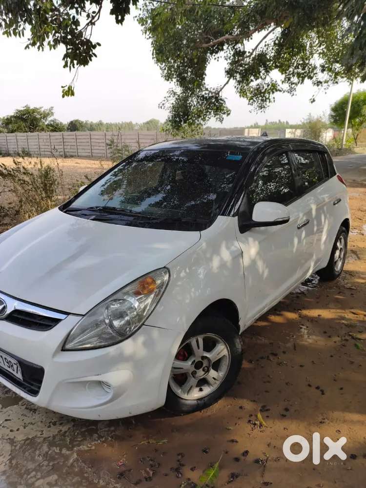 Hyundai I20 2011 Petrol Well Maintained