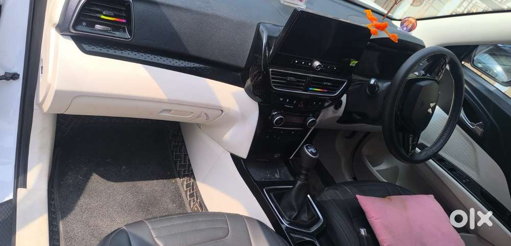 Mahindra Xuv 3xo Ax5 Pm Mt, 2024, Petrol