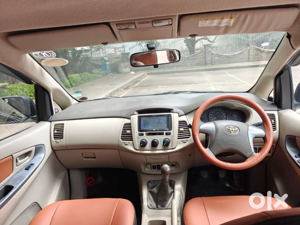 Toyota Innova 2.5 G (diesel) 8 Seater, 2014, Diesel