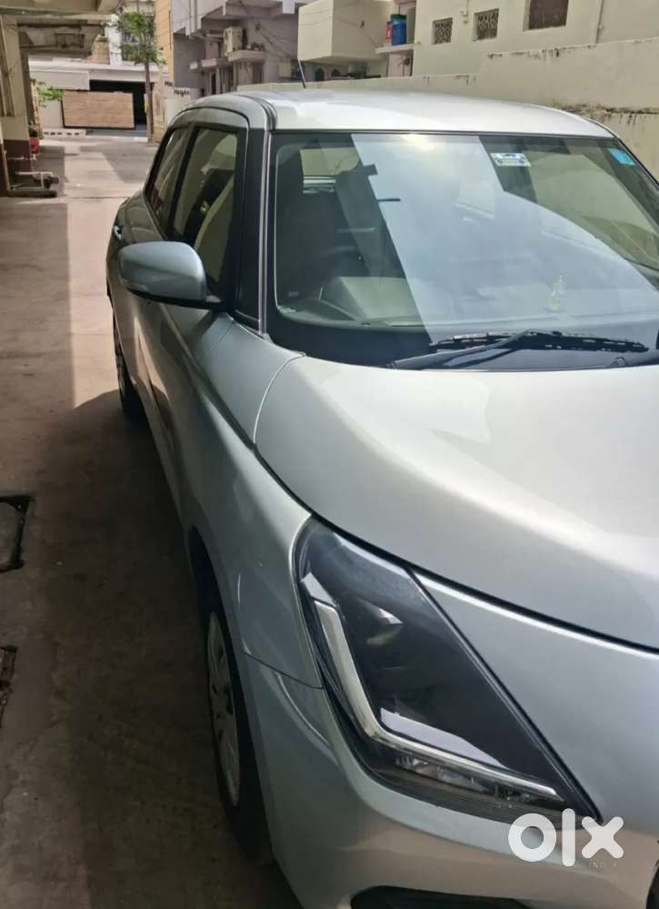 Maruti Suzuki Swift Vxi, 2025, Petrol