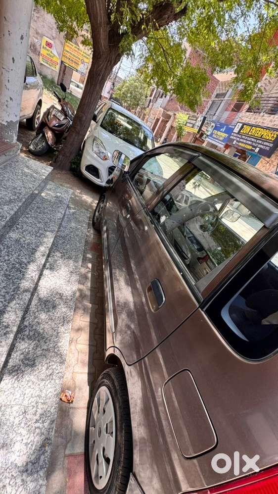 Maruti Zen Estilo 2029 Passing Army Driven