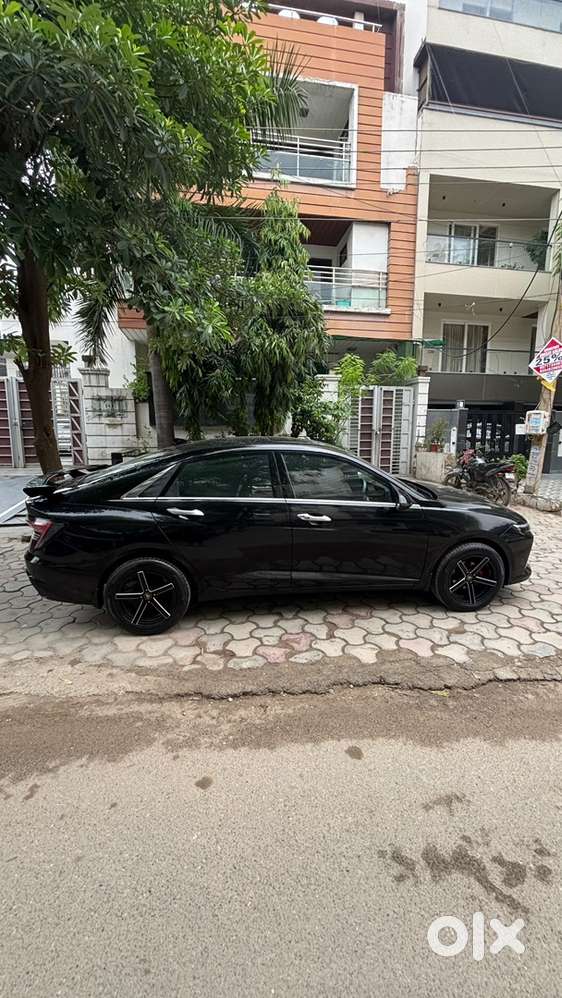 Hyundai New Verna Dec 2023 Black Petrol