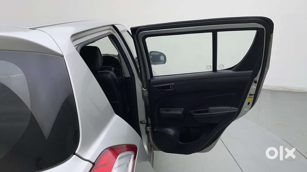 Maruti Suzuki Swift 1.2 Lxi (o), 2016, Petrol