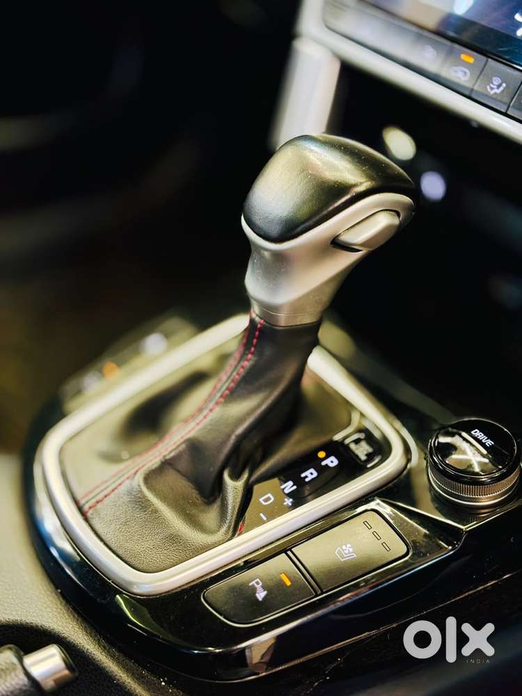 Tata Curvv Accomplished Plus A 1.2 Hyperion Gdi Petrol 6mt, 2025, Pe..