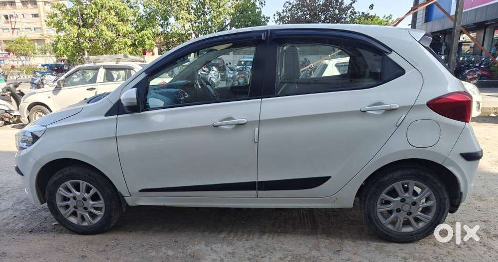 Tata Tiago 1.2 Revotron Xz, 2018, Petrol