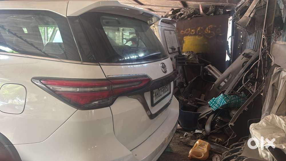 Toyota Fortuner 4x2 Mt 2.8 Diesel, 2021, Diesel