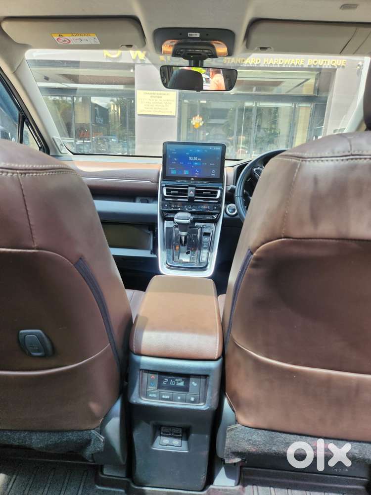 Toyota Innova Hycross 2.0 Zx Hybrid 7 Str, 2025, Diesel