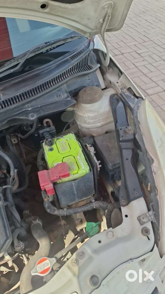 Maruti Suzuki Swift Vxi + Manual, 2016, Petrol