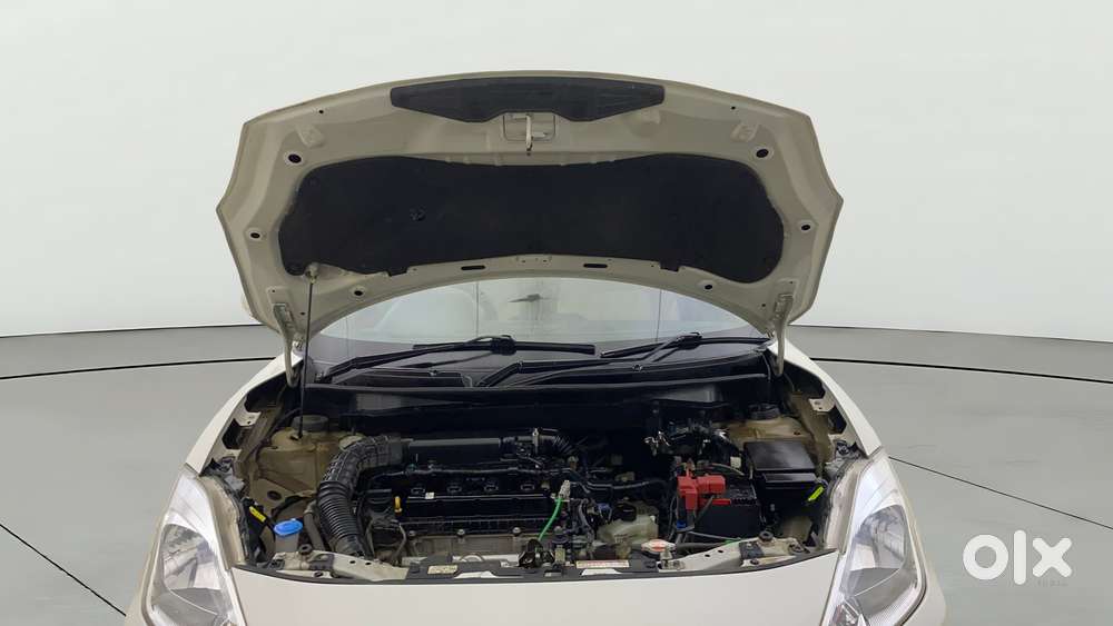 Maruti Suzuki Swift Dzire Amt Vxi, 2022, Petrol