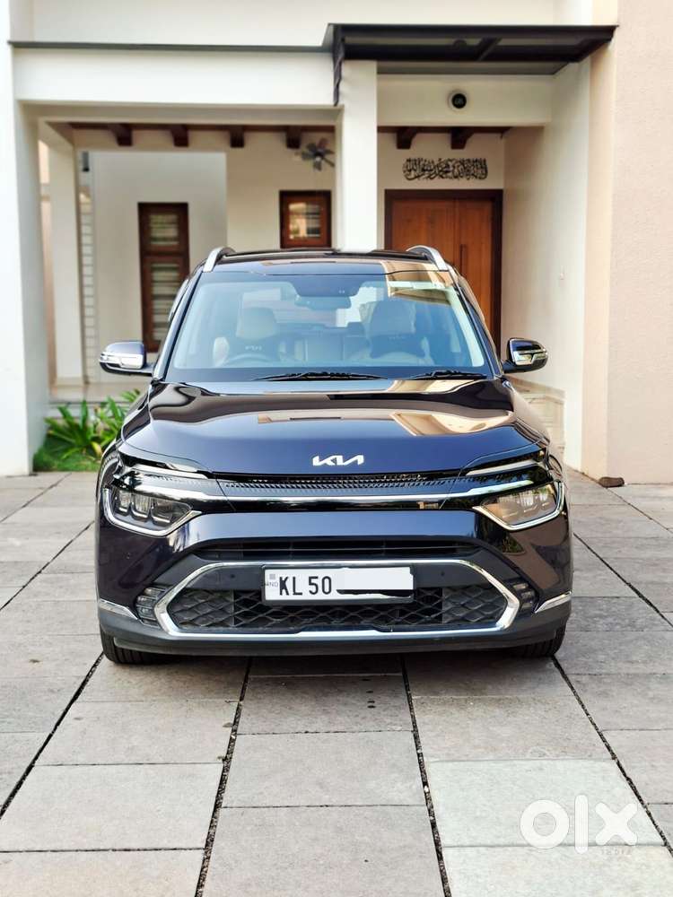 Kia Carens 1.5 Luxury Plus Diesel At 7 Str, 2023, Diesel