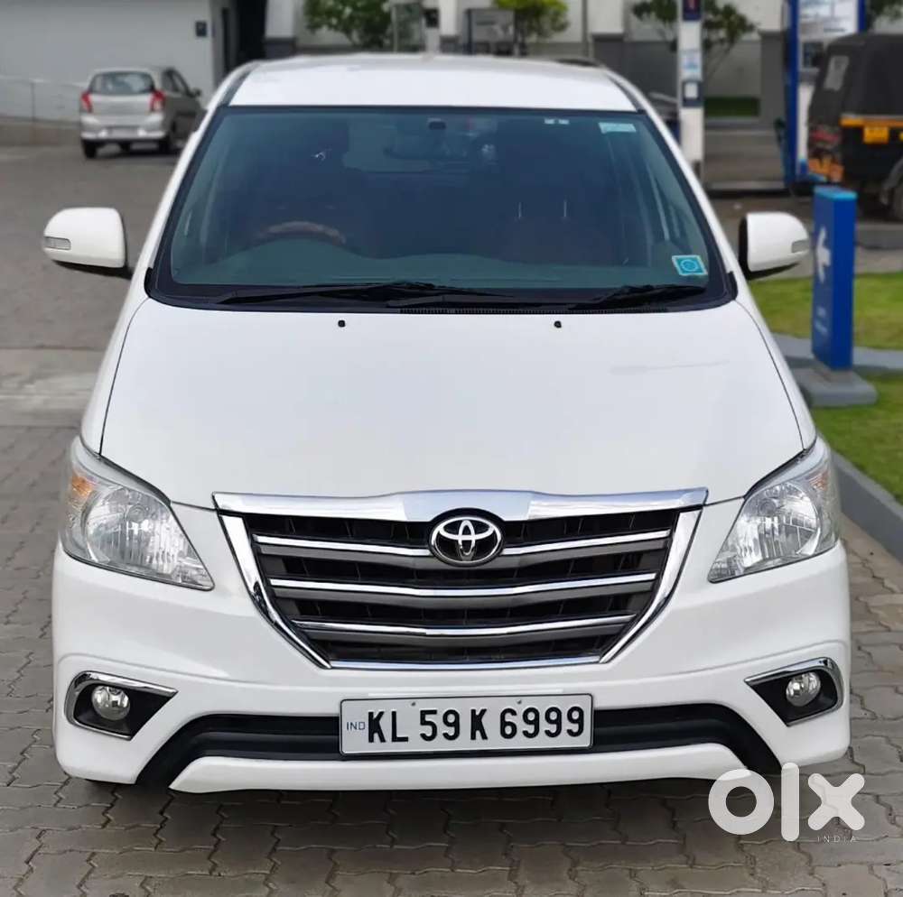 Toyota Innova 2014 V New Insurance No Replace