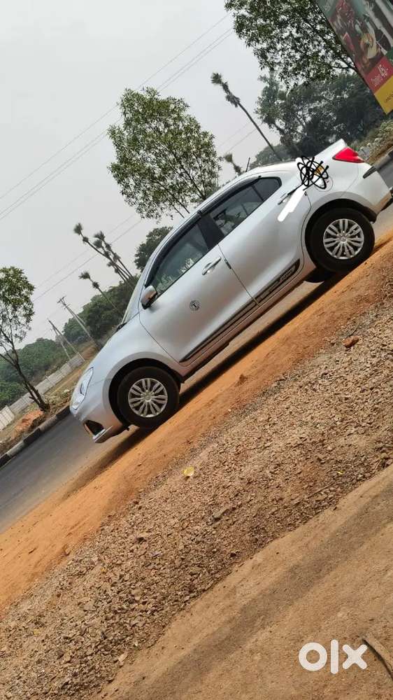 Maruti Suzuki Dzire Petrol 82000 Km Driven