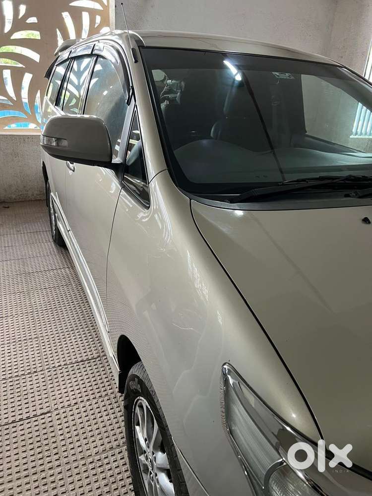Toyota Innova Diesel 2014