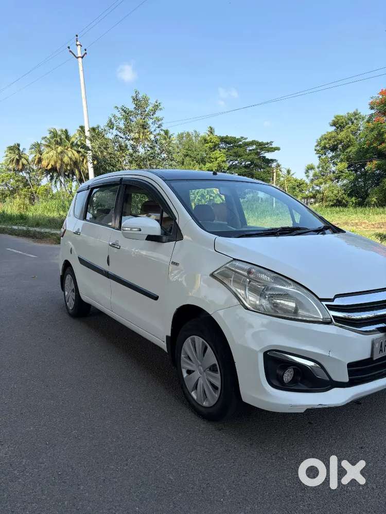 7 Seater Maruti Suzuki Ertiga 2016
