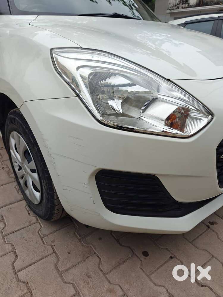 Maruti Suzuki Swift Vxi Amt (2022) — Single Owner  Warranty Till 2027