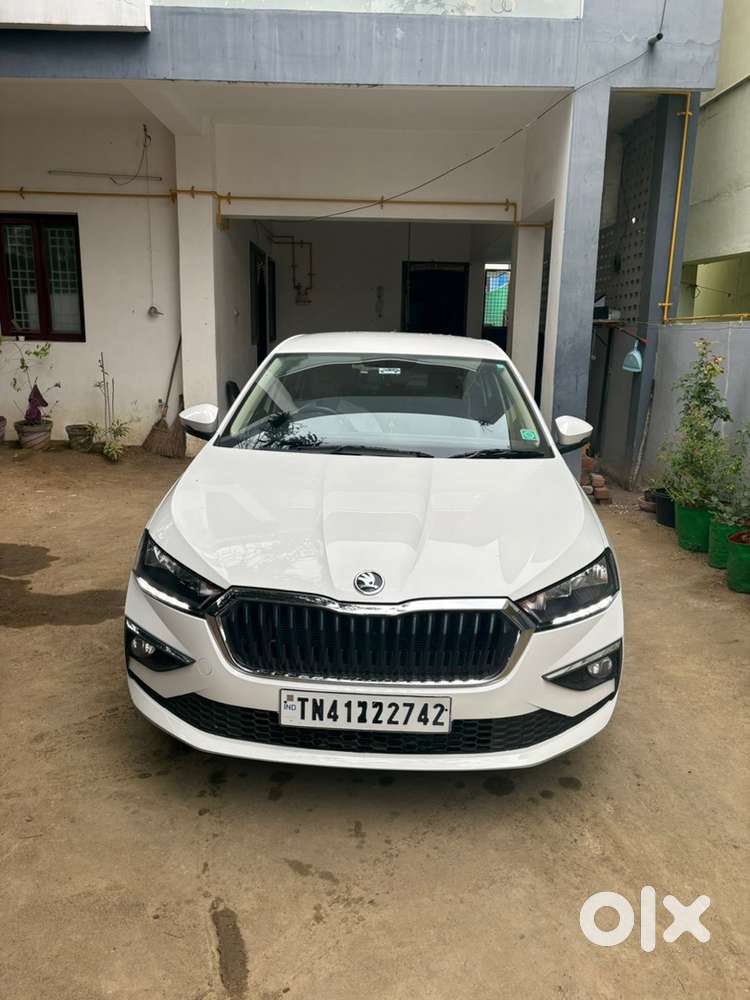 Skoda Slavia Petrol 2023