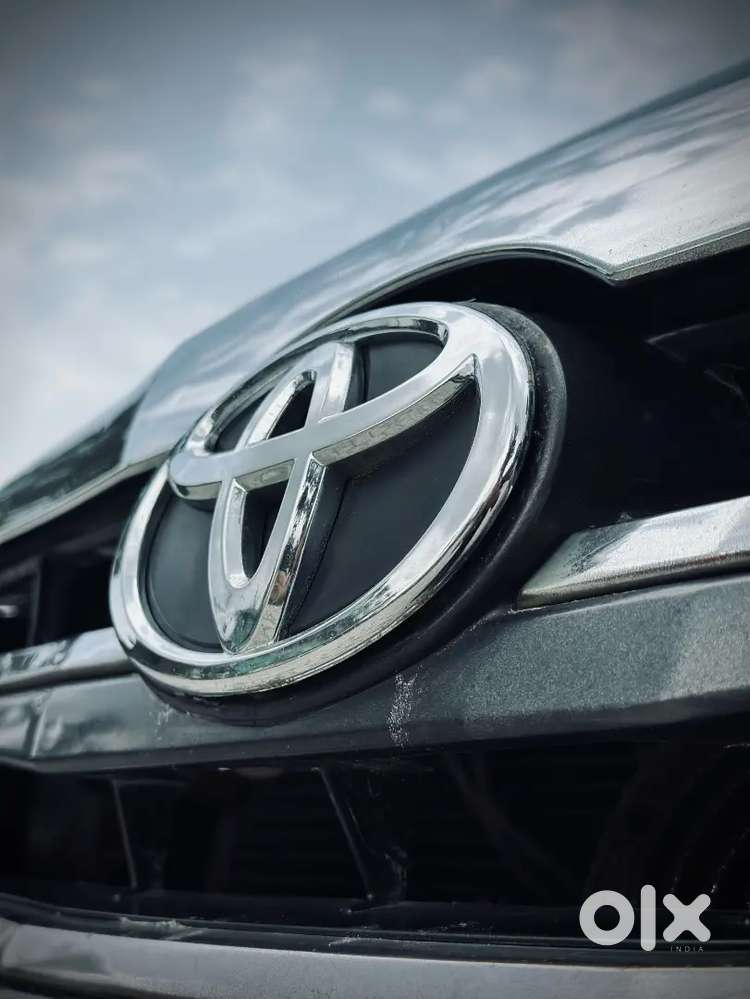 Toyota Innova 2.5 V 2011