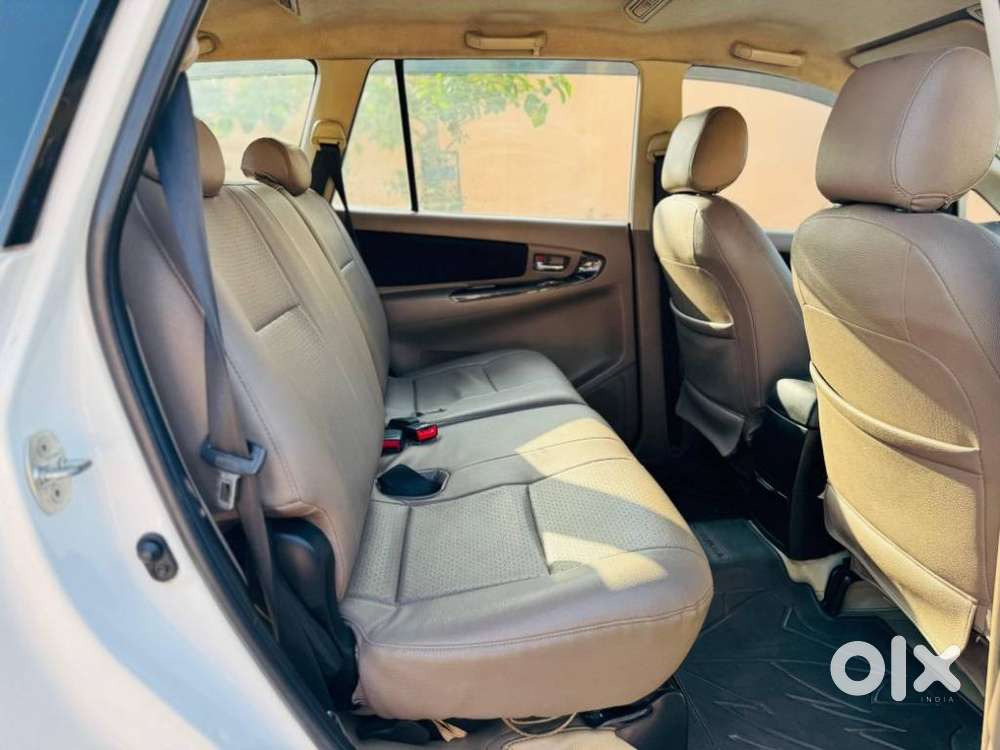 Toyota Innova 2.5 Vx 8 Str, 2015, Diesel