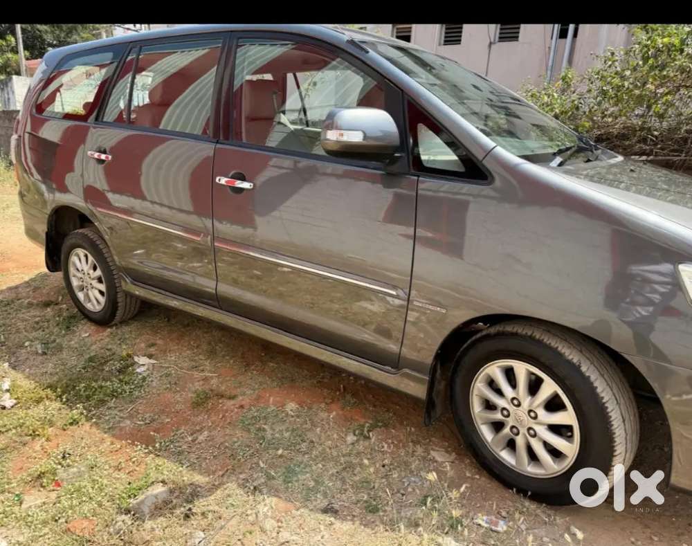 Toyota Innova Diesel 2013 7 Str