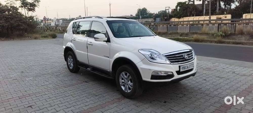 Mahindra Rexton, 2015, Diesel
