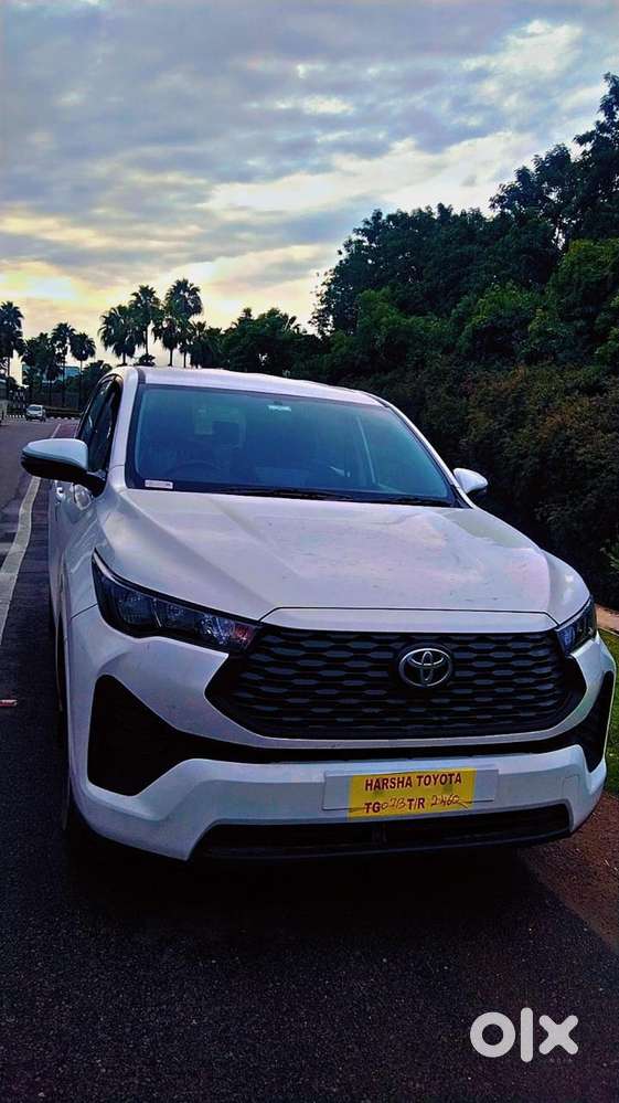 Toyota Innova Hycross 2.0 Vx Hybrid 8 Str, 2024, Petrol