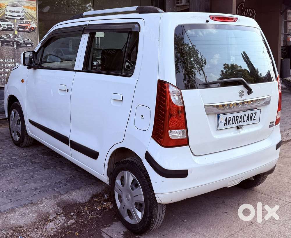 Maruti Suzuki Wagon R 1.0 Vxi Plus (o) Amt, 2018, Petrol