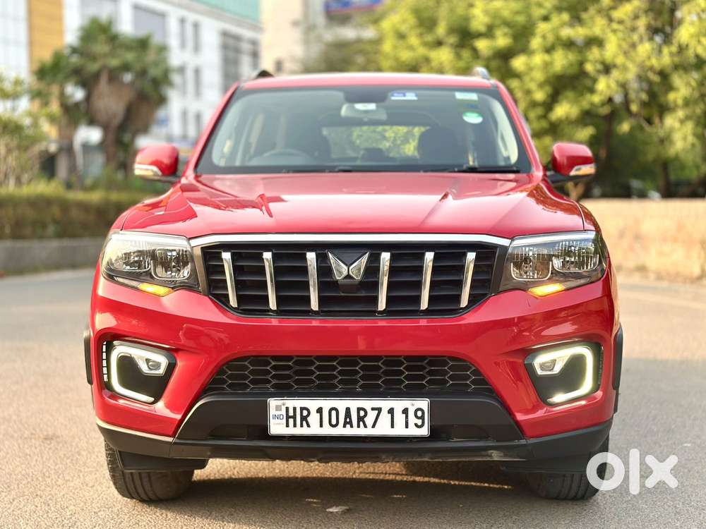 Mahindra Scorpio N Z4 Petrol Mt 7 Str, 2023, Petrol