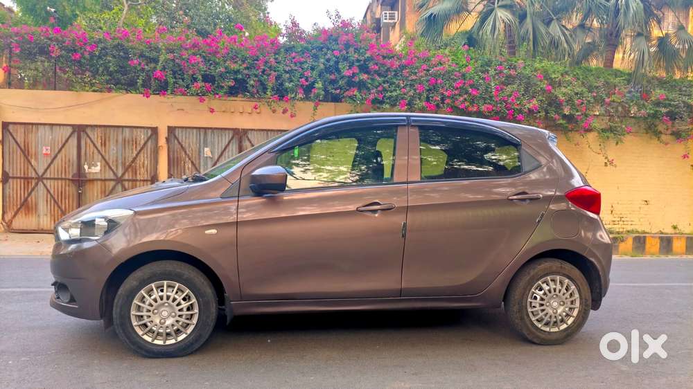 Tata Tiago, 2017, Petrol