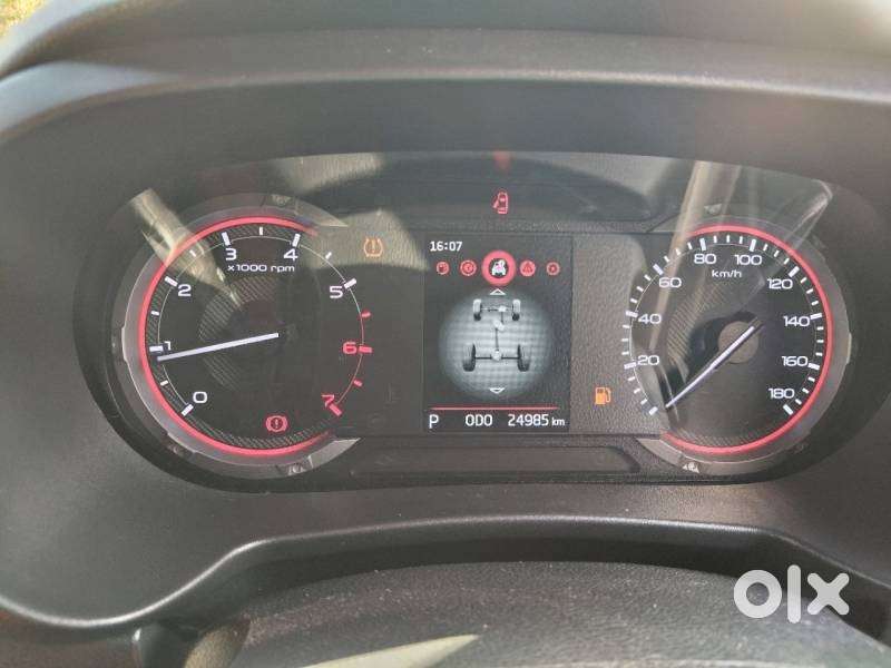 Mahindra Thar Lx 4-str Convertible At, 2022, Petrol