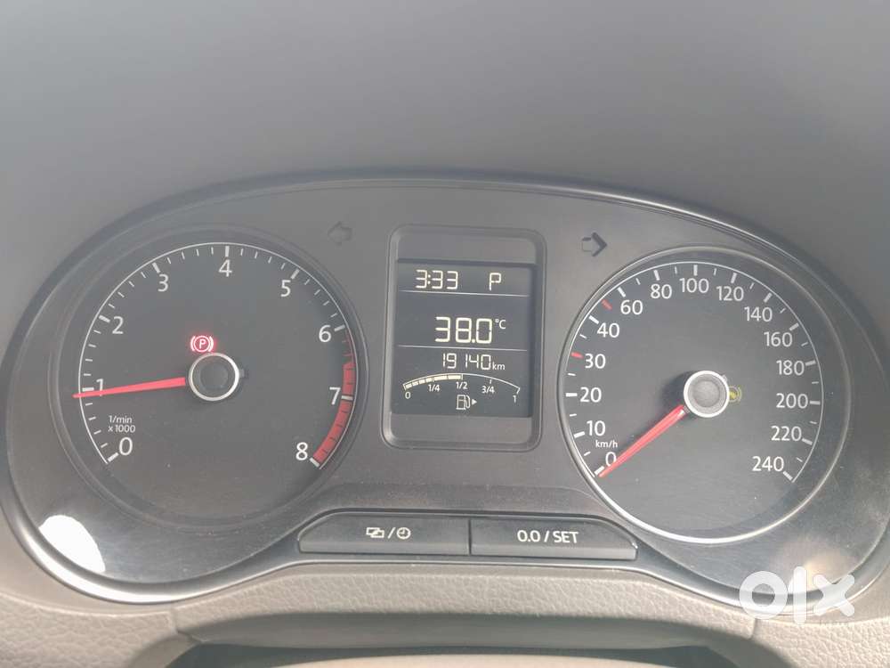 Volkswagen Vento Petrol Highline At, 2016, Petrol