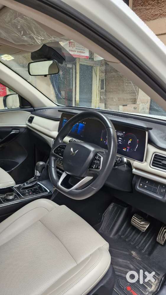 Mahindra Xuv700 2.2 Ax 7 Diesel At Luxury Pack Str, 2022, Diesel
