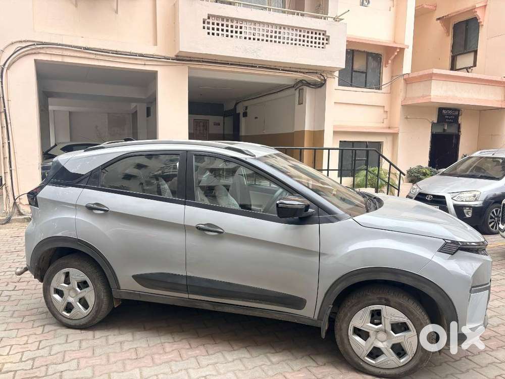 For Sale: Tata Nexon Pure S Pamt (petrol) - Like New! Grey  Oct 24