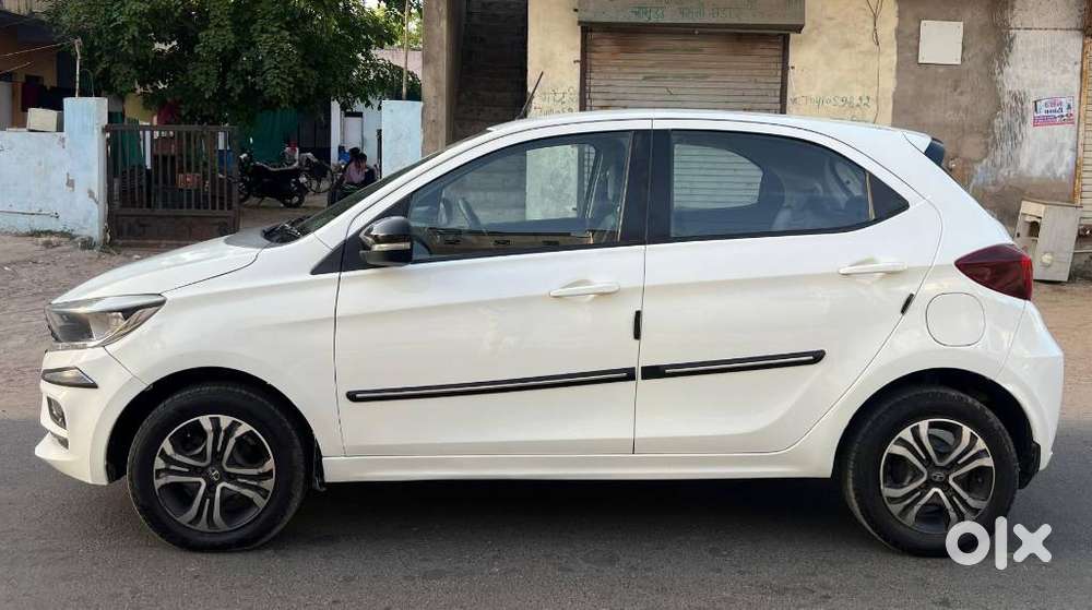 Tata Tiago 1.2 Revotron Xt Cng, 2022, Cng & Hybrids