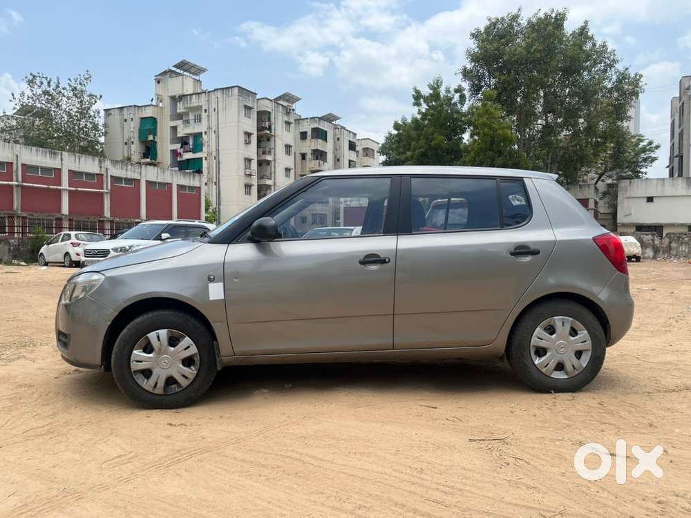 Skoda Fabia Petrol Manual 2010