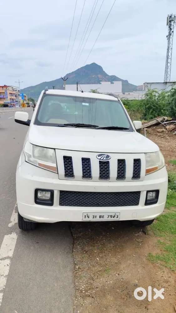 Mahindra Tuv 300 2017 Diesel Well Maintained