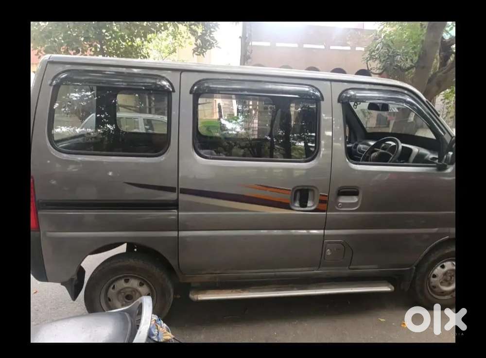 Maruti Suzuki Eeco 2022 Petrol 90000 Km Driven
