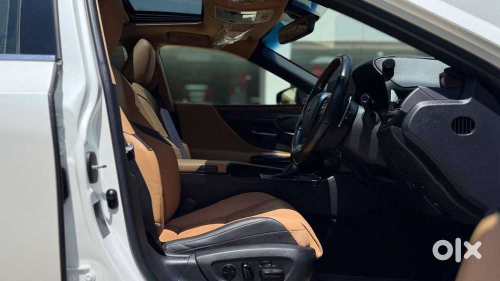 Lexus Es 300h, 2023, Petrol