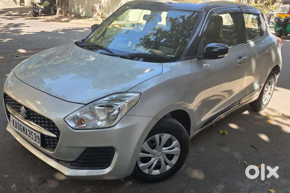 Maruti Suzuki Swift Vxi + Manual, 2022, Petrol