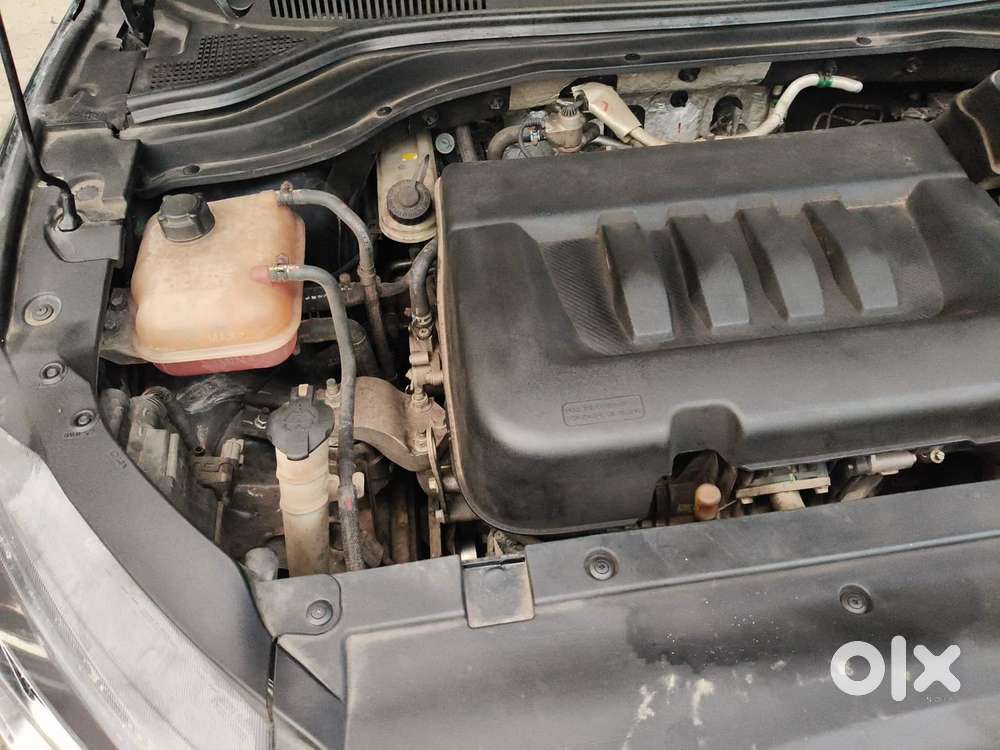 Mahindra Xuv700 2.2 Ax 7 Diesel At Luxury Pack Str Awd, 2022, Diesel