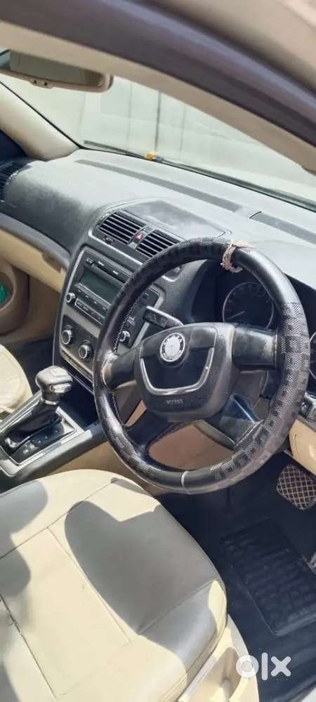 Skoda Laura Elegance 2009