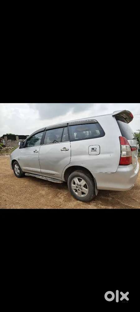 Toyota Innova 2010 Diesel 195000 Km Driven