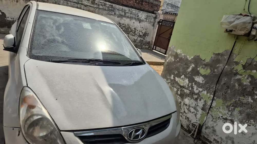 Hyundai I20 2012 Cng & Hybrids 112000 Km Driven