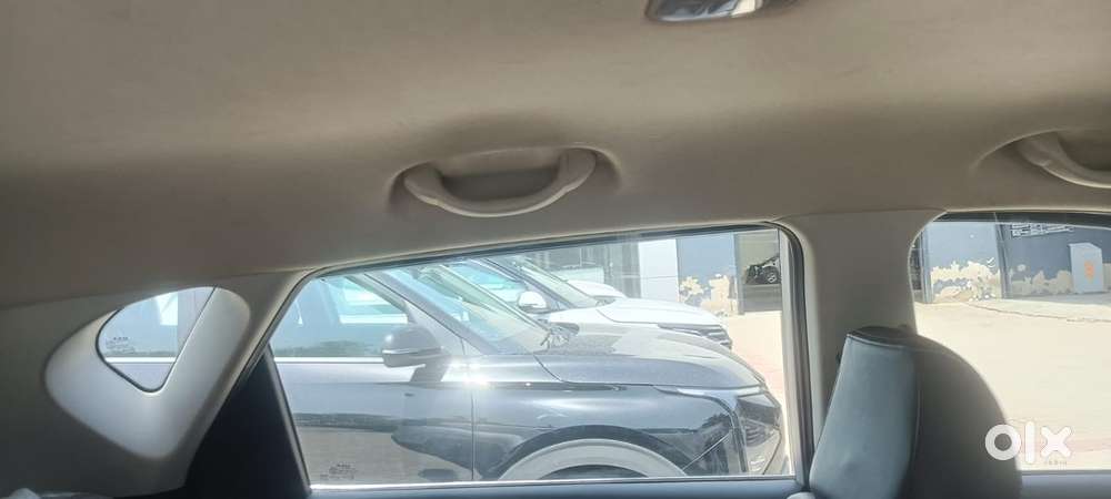 Kia Sonet Petrol 2023