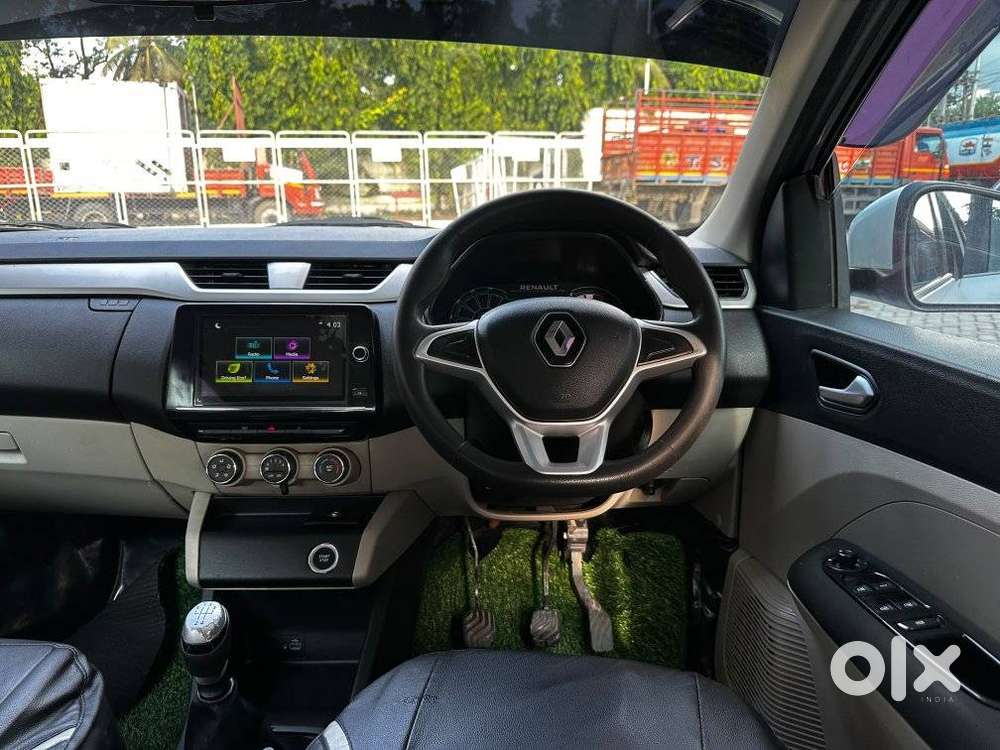 Renault Triber Rxz, 2020, Petrol