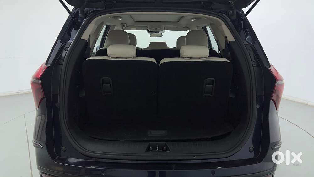 Mahindra Xuv700 2.0 Ax 7 Petrol At Luxury Pack Str, 2022, Petrol