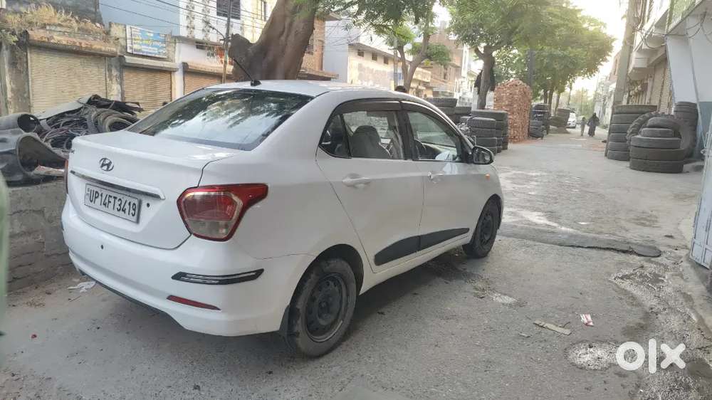 Hyundai Xcent 2016 Well Good Condition All Tyre Are New