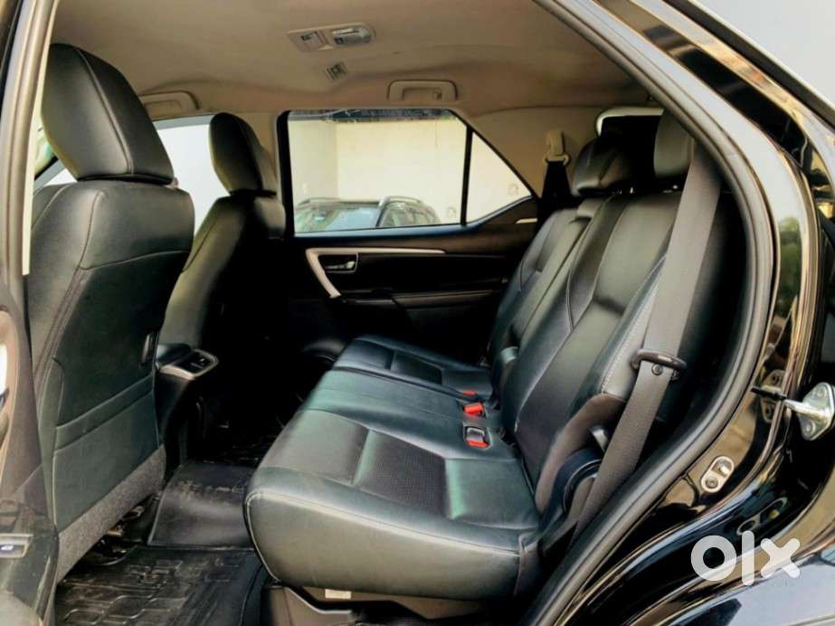 Toyota Fortuner [2021-ongoing] 2.7 2wd Petrol At, 2022, Petrol